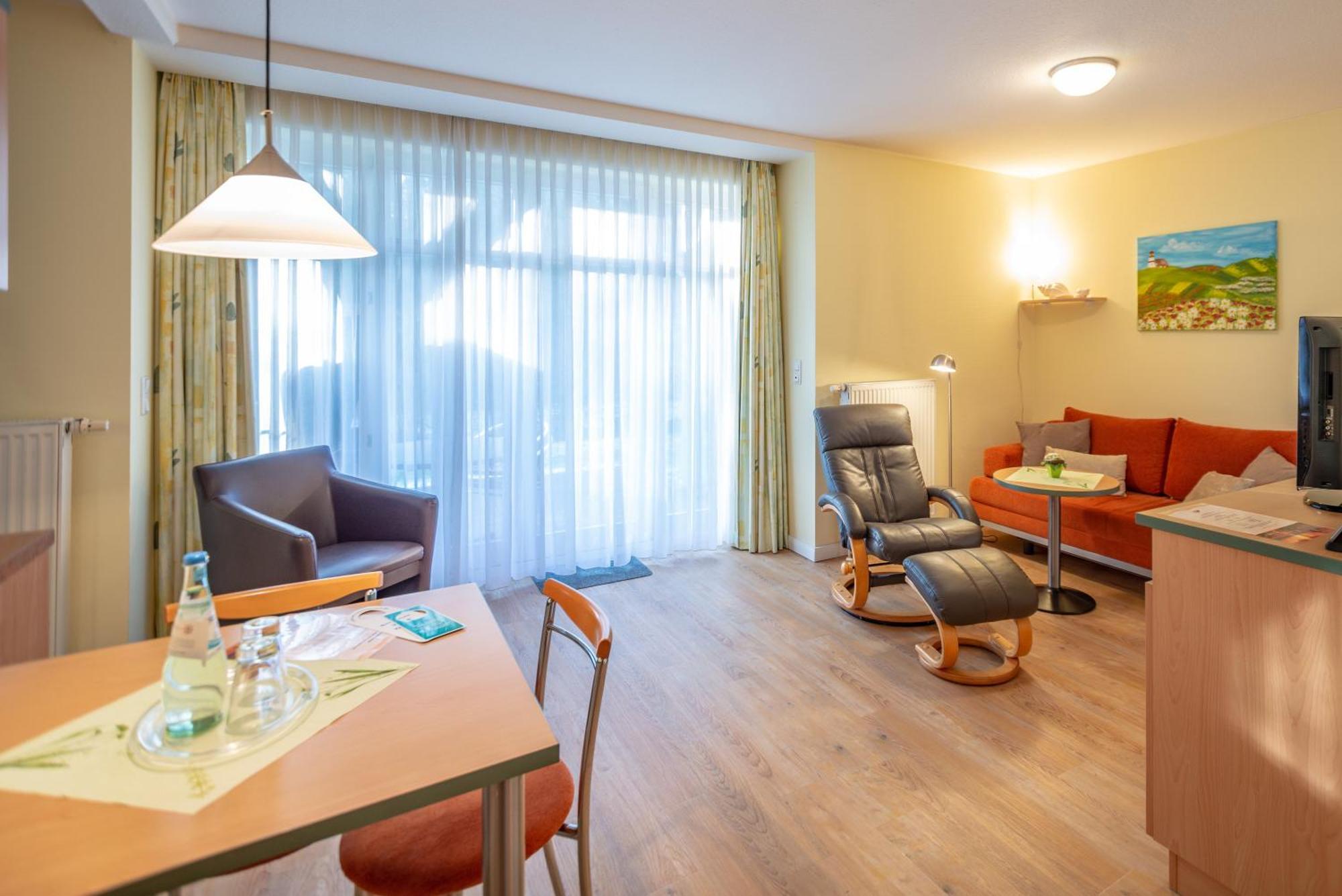 Am Weststrand Apartmenthaus Waldeck Ostseebad Kühlungsborn 外观 照片